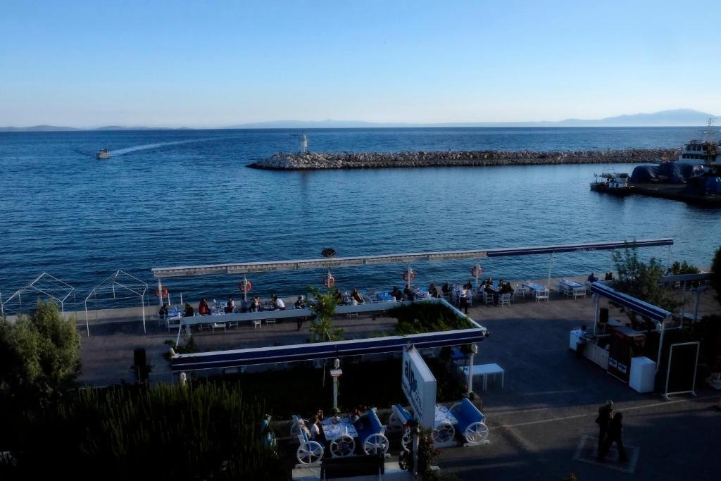 Alp Otel Restaurant Kucukkuyu Zewnętrze zdjęcie